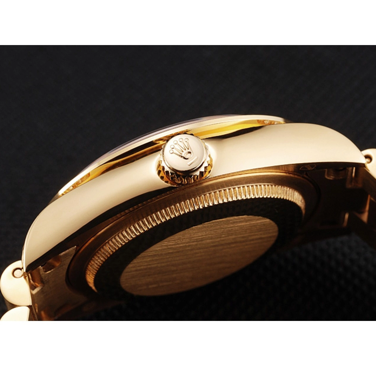 Aaa replica watch Gold Swiss Rolex Day Pave Yellow Date Diamond 0825